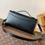 LV Wallet On Chain Capucines - Image 4