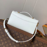 LV Wallet On Chain Capucines - Image 4