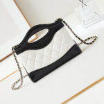 CHANEL 31 nano Bag - Image 4