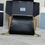 Prada Enchaine mini leather bag(HIGH-END GRADE) - Image 4