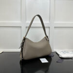 Prada Aimee medium leather shoulder bag - Image 4