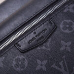 LV Outdoor Messenger - Image 4
