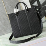 Dior Large East-West Tote Bag - Image 4