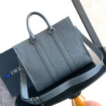 Dior Medium East-West Tote Bag - Image 4