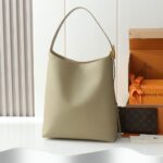LV Low Key Hobo MM(HIGH-END GRADE) - Image 4