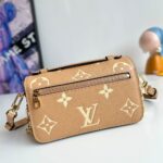 LV Pochette Métis East West - Image 4