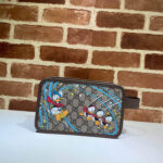 Disney x Gucci Donald Duck Cosmetic Case - Image 4