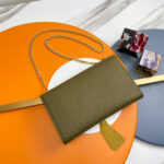 YSL kate medium tassel in grain de poudre embossed leather - Image 4