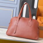 LV Low Key Duffle Tote(HIGH-END GRADE) - Image 4