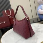 GG Emblem medium shoulder bag - Image 4