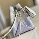 LV BELLA BUCKET BAG - Image 4