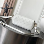 LV Wallet on Chain Ivy - Image 4