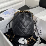 CHANEL Drawstring Bag - Image 4