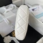 CHANEL HOBO HANDBAG - Image 4