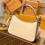 LV MARELLE HANDBAG - Image 4