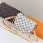 LV Mini Bumbag - Image 4