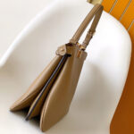 FENDI Peekaboo Soft Medium(HIGH-END GRADE) - Image 4