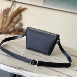 LV Pulse Wearable Wallet G65 - Image 4