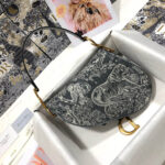 Dior SADDLE BAG - Image 4