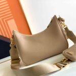 Prada Re-Edition 2005 Saffiano leather bag - Image 4