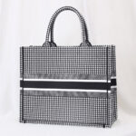 LARGE DIOR BOOK TOTE - Image 4
