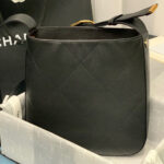 CHANEL HOBO HANDBAG - Image 4