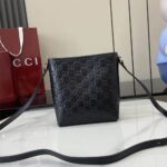 GG Emblem nano bucket bag - Image 4