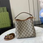 GG Emblem small bucket bag - Image 4