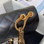 CHANEL FLAP BAG - Image 4