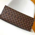 LV OnTheGo MM - Image 5