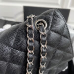 CHANEL CLASSIC HANDBAG - Image 5