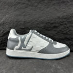 Louis Vuitton Rivoli Sneaker - Image 5
