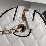CHANEL Clutch with Chain(HIGH-END GRADE) - Image 5