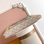 LV Carry It - Image 5