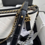CHANEL Medium GABRIELLE HOBO HANDBAG - Image 5