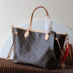 LV Neverfull Bandouliere Inside Out MM - Image 6