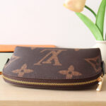 LV Cosmetic Pouch PM(HIGH-END GRADE) - Image 5