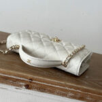 CHANEL Clutch With Chain(high-end grade) - Image 6