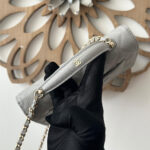 CHANEL Clutch With Chain(high-end grade) - Image 6