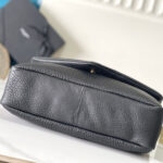 YSL Calypso large in grained lambskin - Image 5