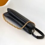 LV Pochette Liv - Image 5