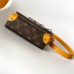 LV Steamer Wearable Wallet - Image 5