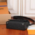 LV Steamer Wearable Wallet - Image 5