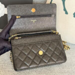 Chanel classic chain wallet - Image 5