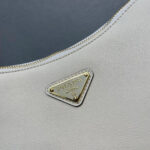Prada Aimee medium leather shoulder bag - Image 5
