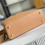 LV Capucines MM(HIGH-END GRADE) - Image 5