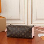 LV Bloom Pouch - Image 5