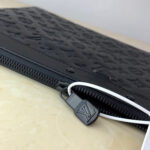 LV Discovery Pochette - Image 5