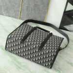 Dior Large East-West Tote Bag - Image 5