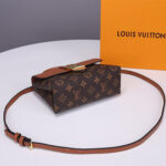 LV Locky BB Handbag - Image 5